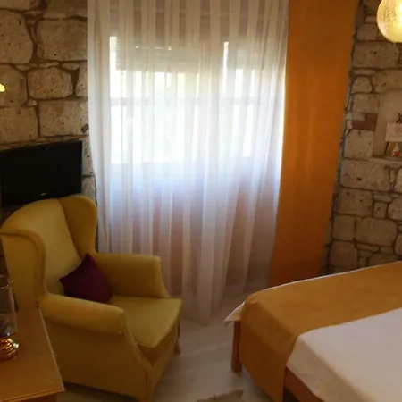 Adres Hotel 2*